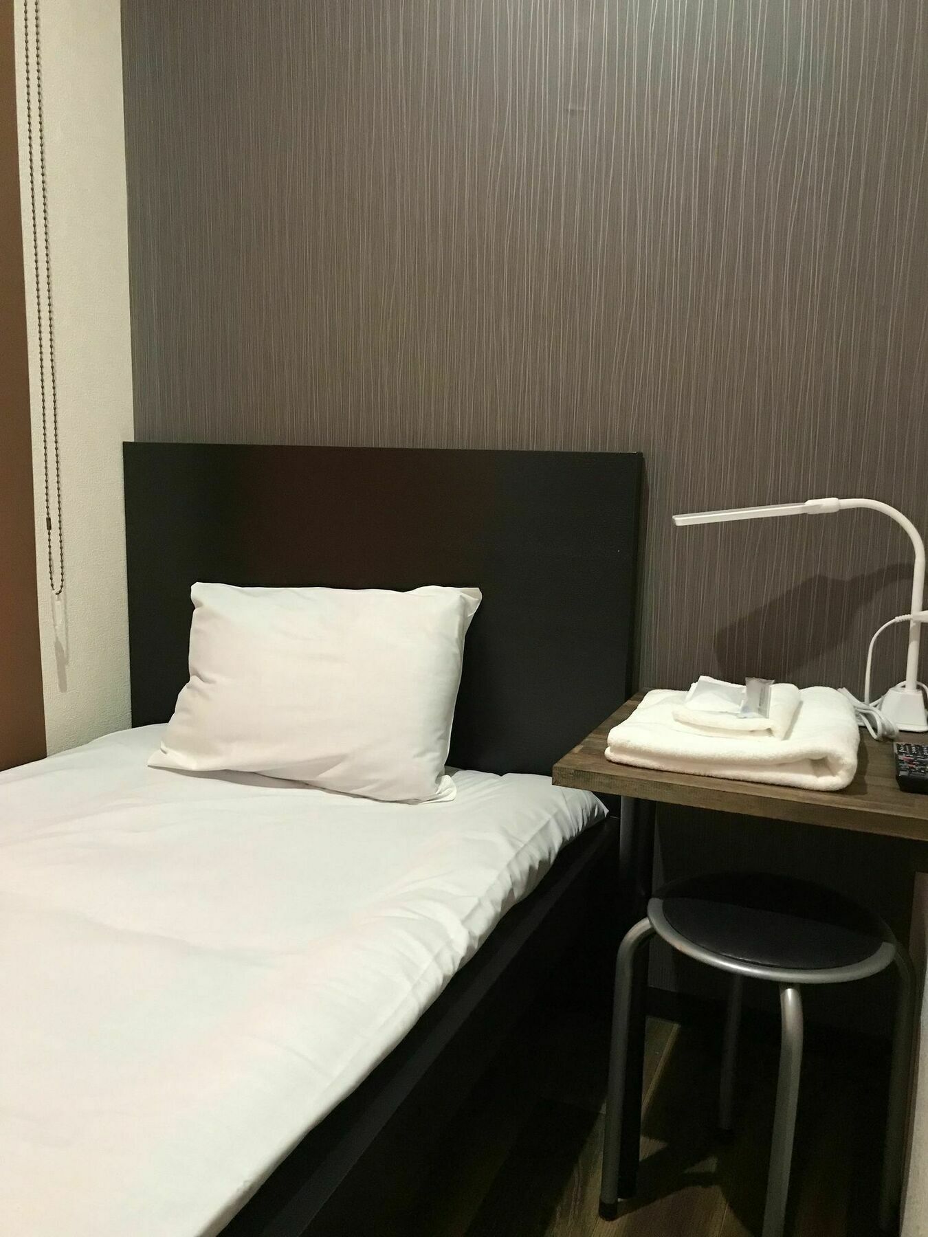สเตย์ 30 - สำหรับผู้ชายเท่านั้น Hotel ฟูกุโอกะ ภายนอก รูปภาพ